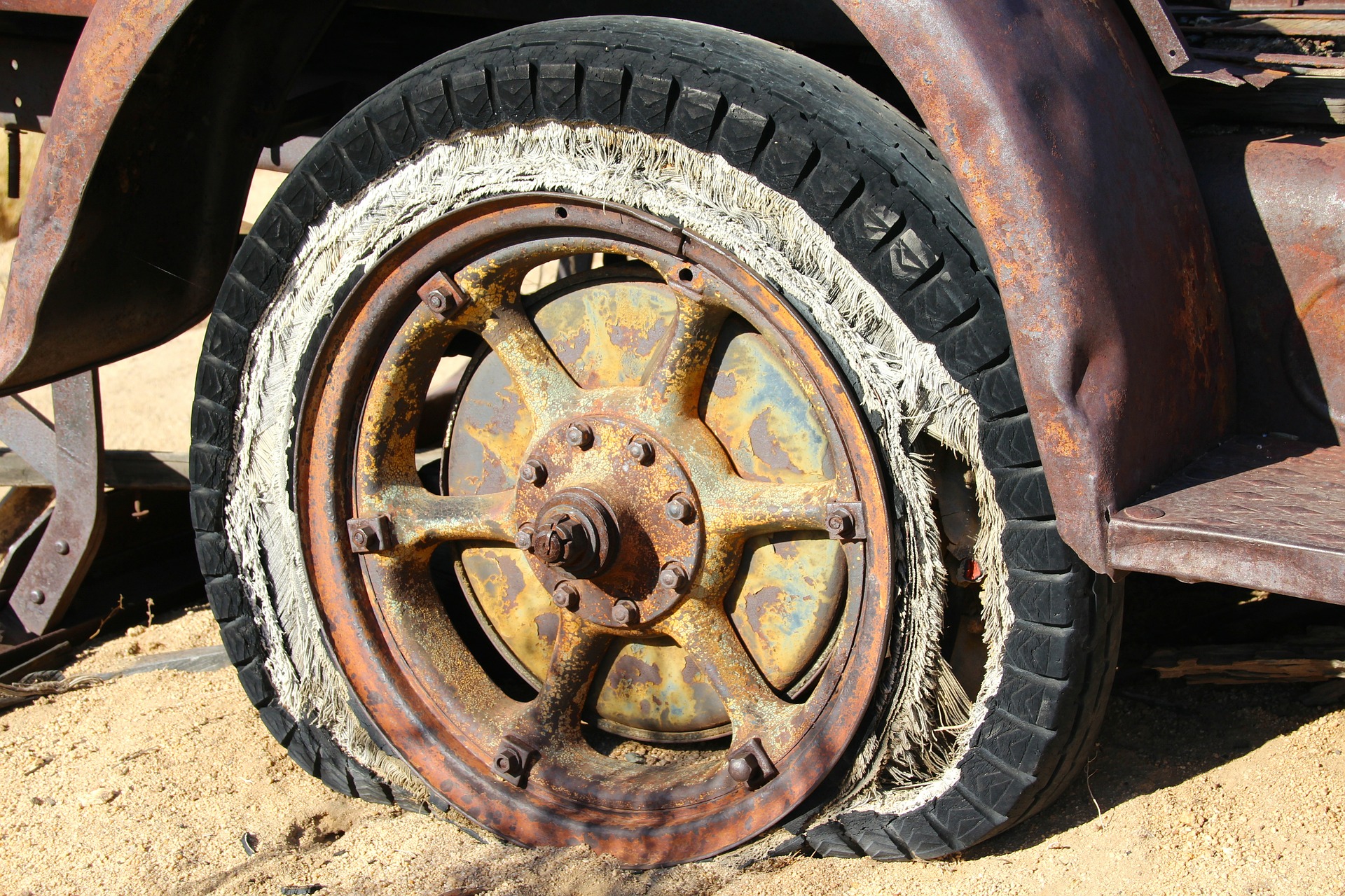 tire-wear-and-tear-101-all-in-the-wrist-albuquerque-auto-repair